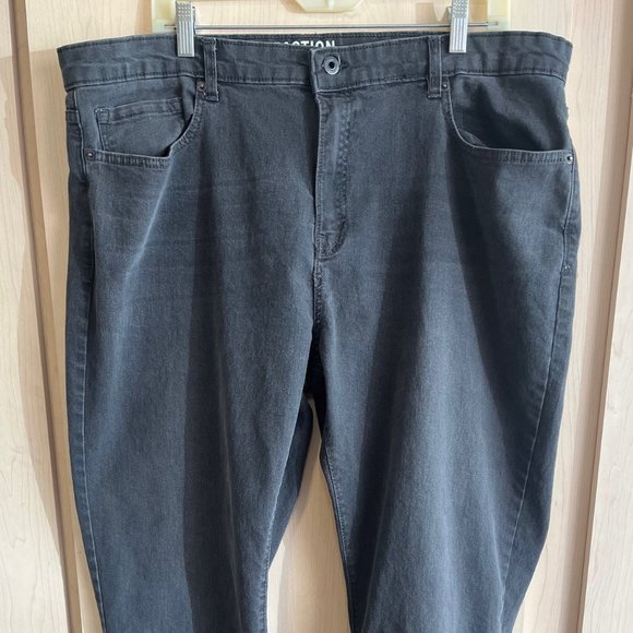 Kenneth Cole Men's Jeans Size 36x30 Gray Straight Denim Flat Front (38" Waist) - Picture 1 of 9